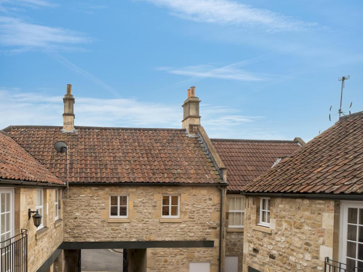 Pass The Keys Stunning 2 Bed With On Premises Parking *