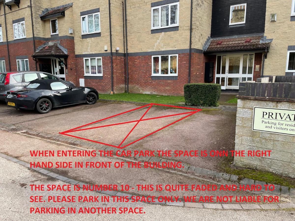 Spacious Maisonette With Parking - 10 Mins Walk From Abbey - 2 Bed & 2 * Bath