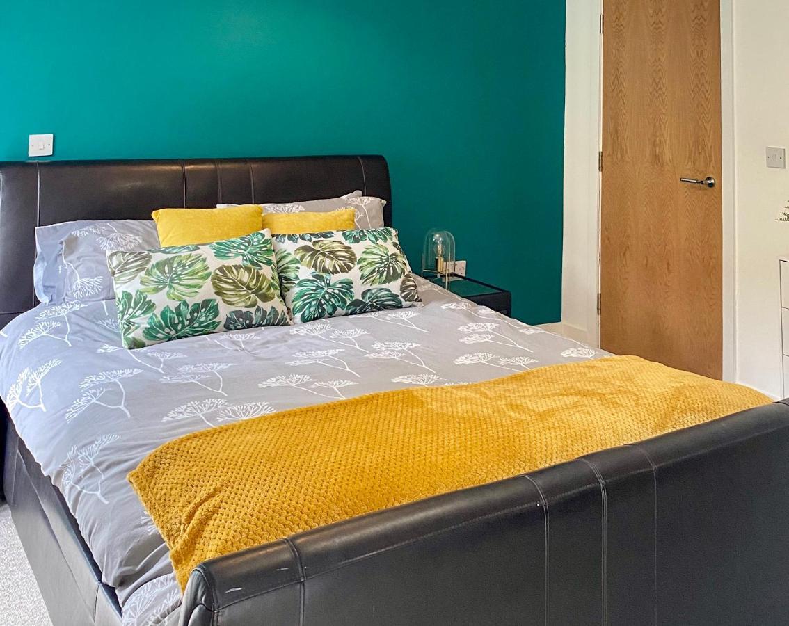 Apartment Beautiful, Contemporary 3 Bedroom *