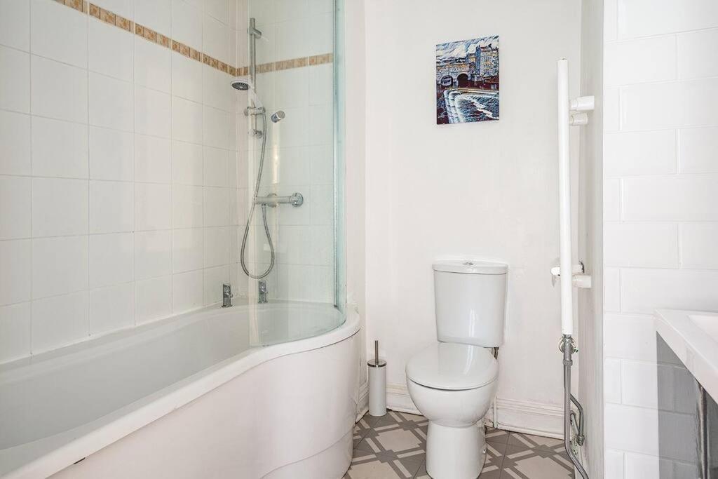 Brand New Lsiting!wonderful One Bedroom Bath