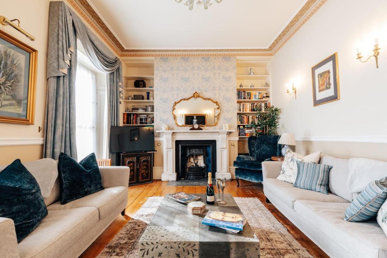 Townhouse With Garden & Free Parking Holiday home