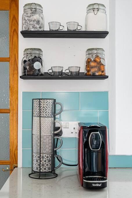 Brand New Lsiting!wonderful One Bedroom
