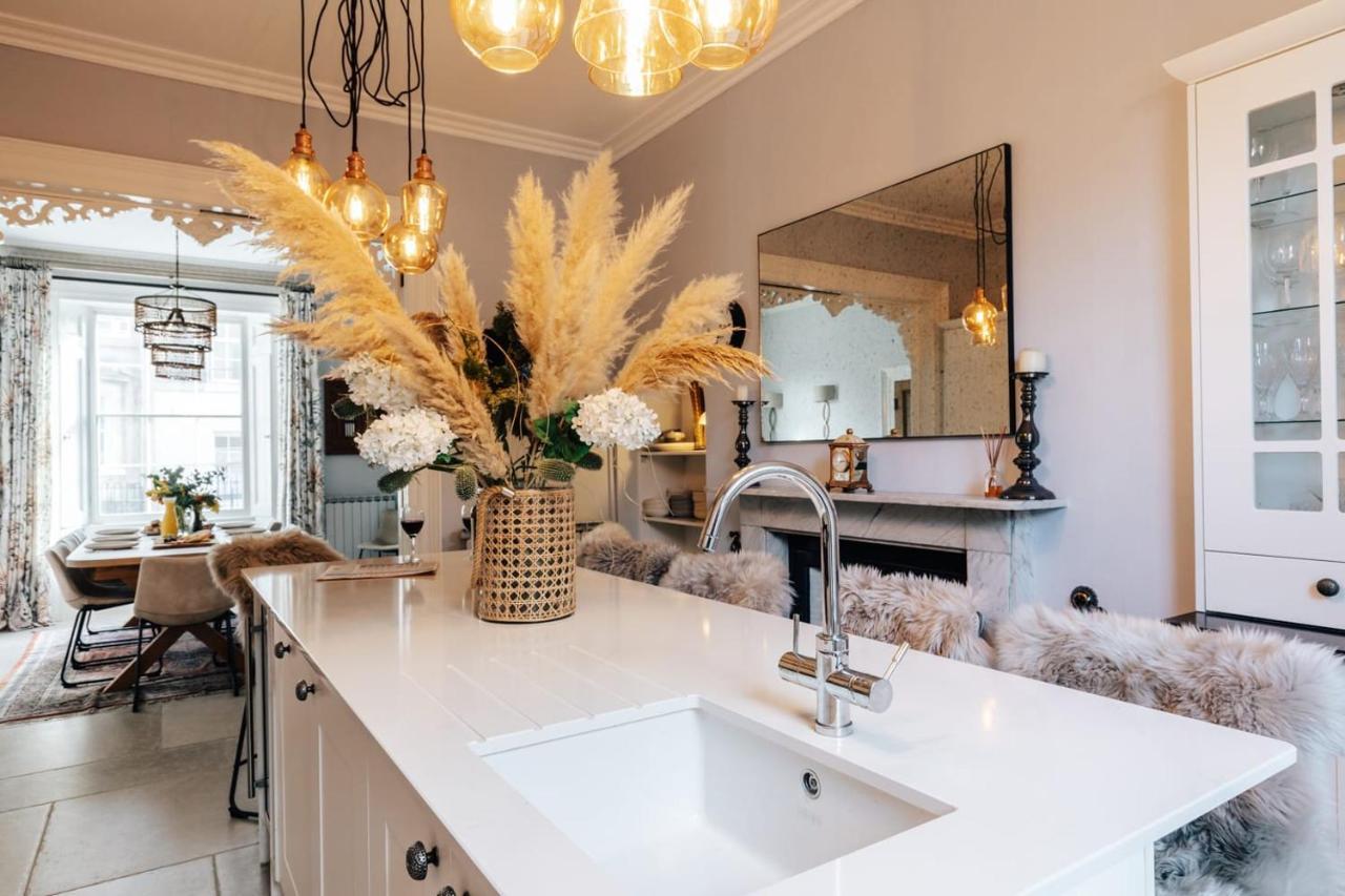 Townhouse With Garden & Free Parking Holiday home Bath