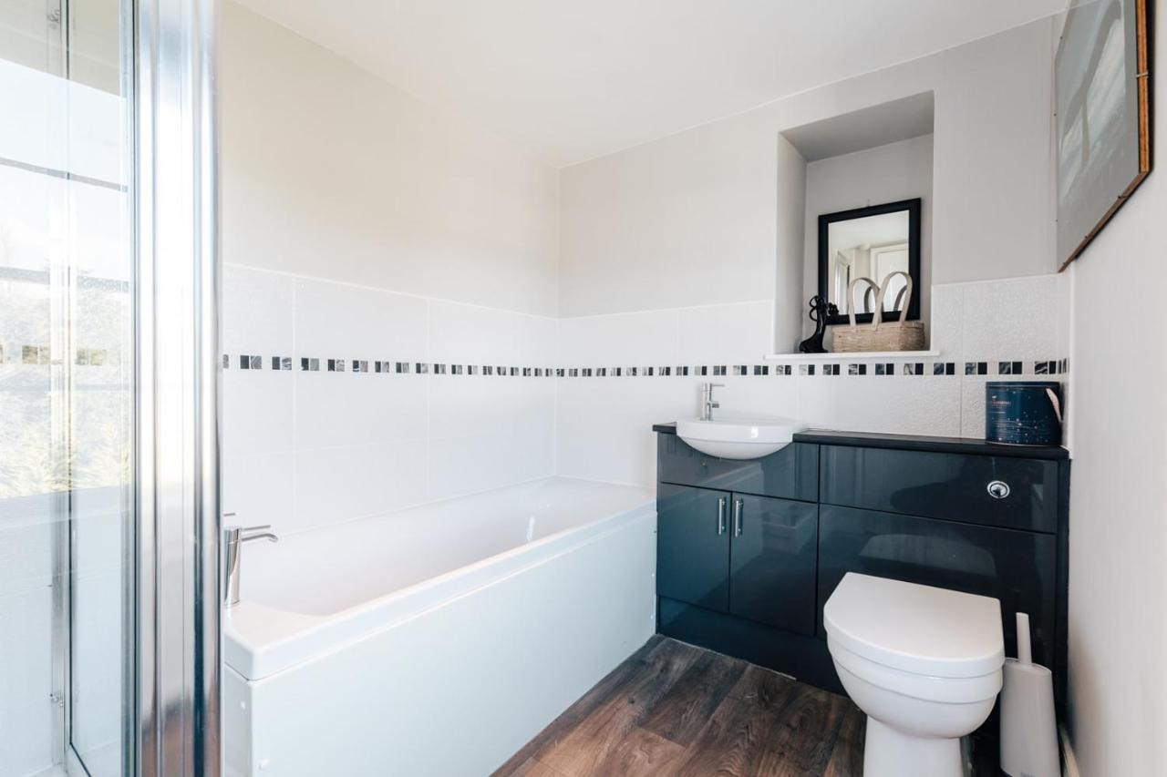 Townhouse With Garden & Free Parking Bath