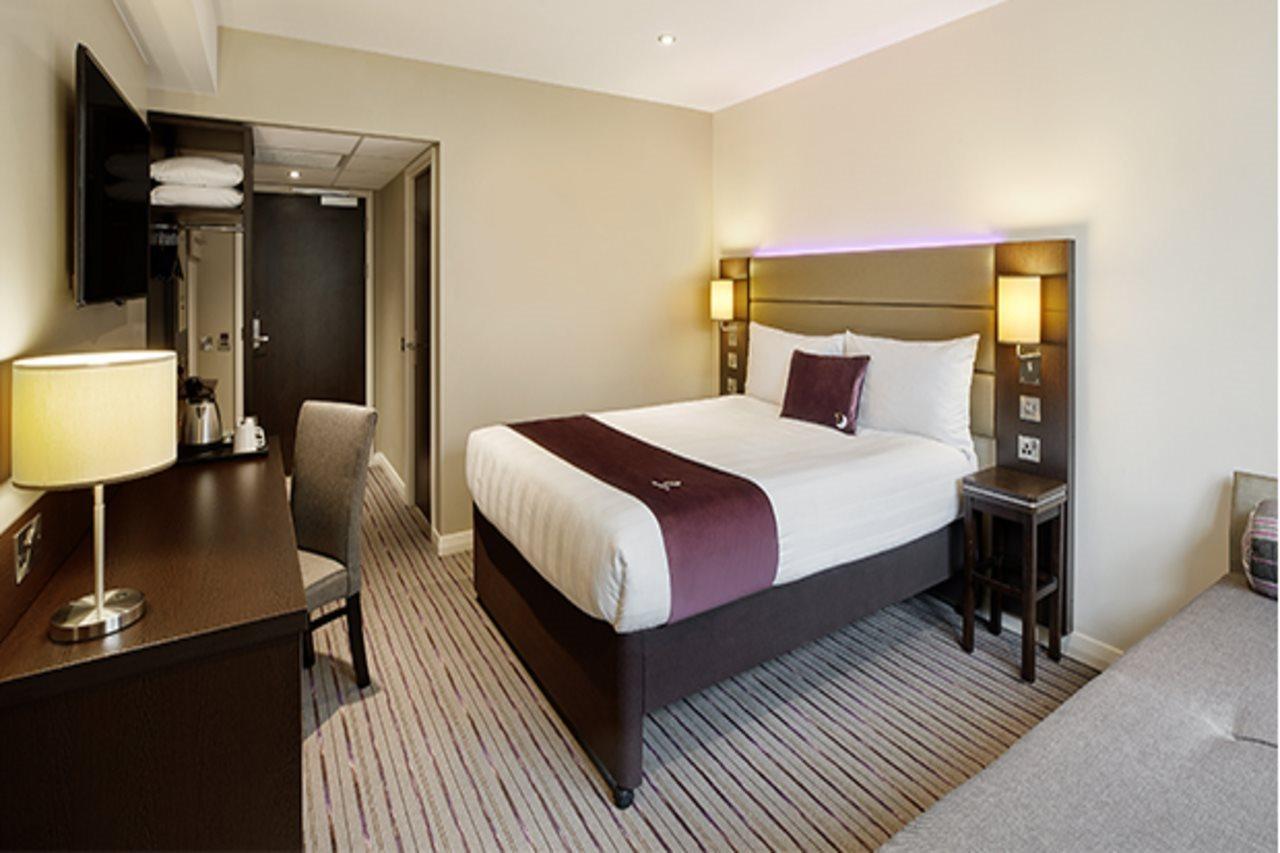 Premier Centre 3*