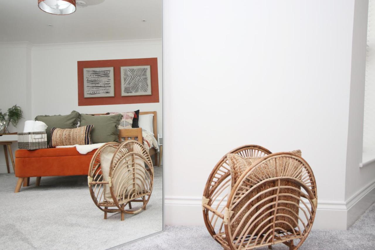 Townhouse Retreat: Luxury With Garden Holiday home *