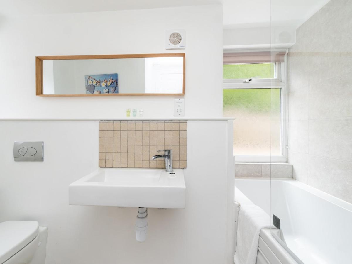 Apartment Pass The Keys Lovely 1 Bed With Free Parking *