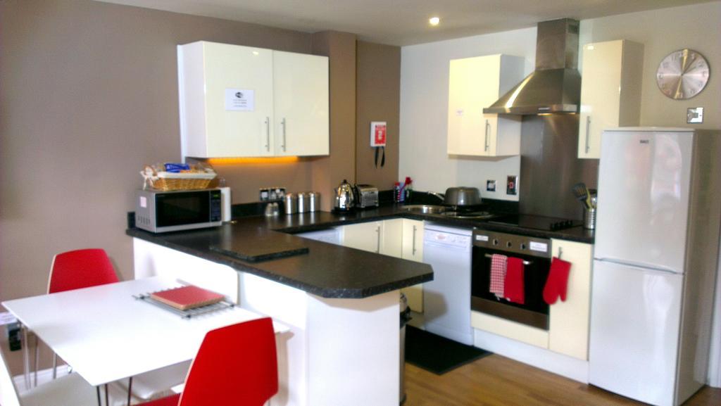 The House - Free 1st Breakfast - Free Parking * Bath