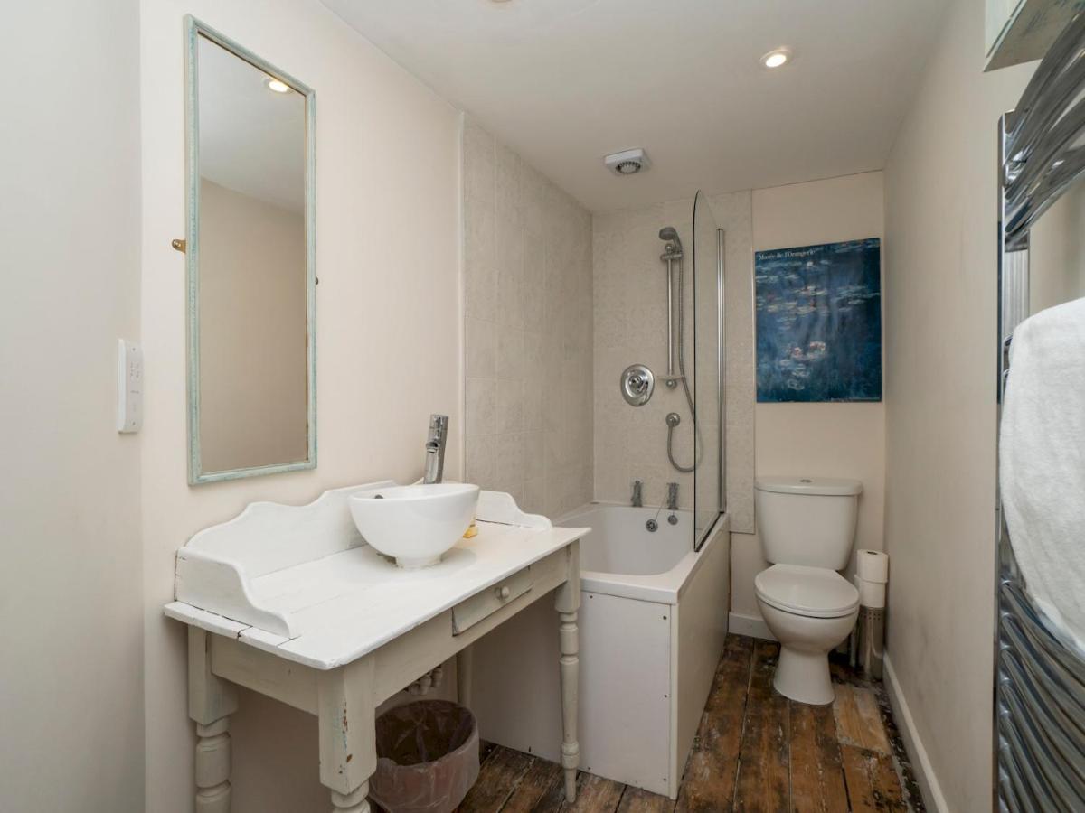 Pass The Keys Charming 3 Bed Townhouse Next To Victoria Park * Bath