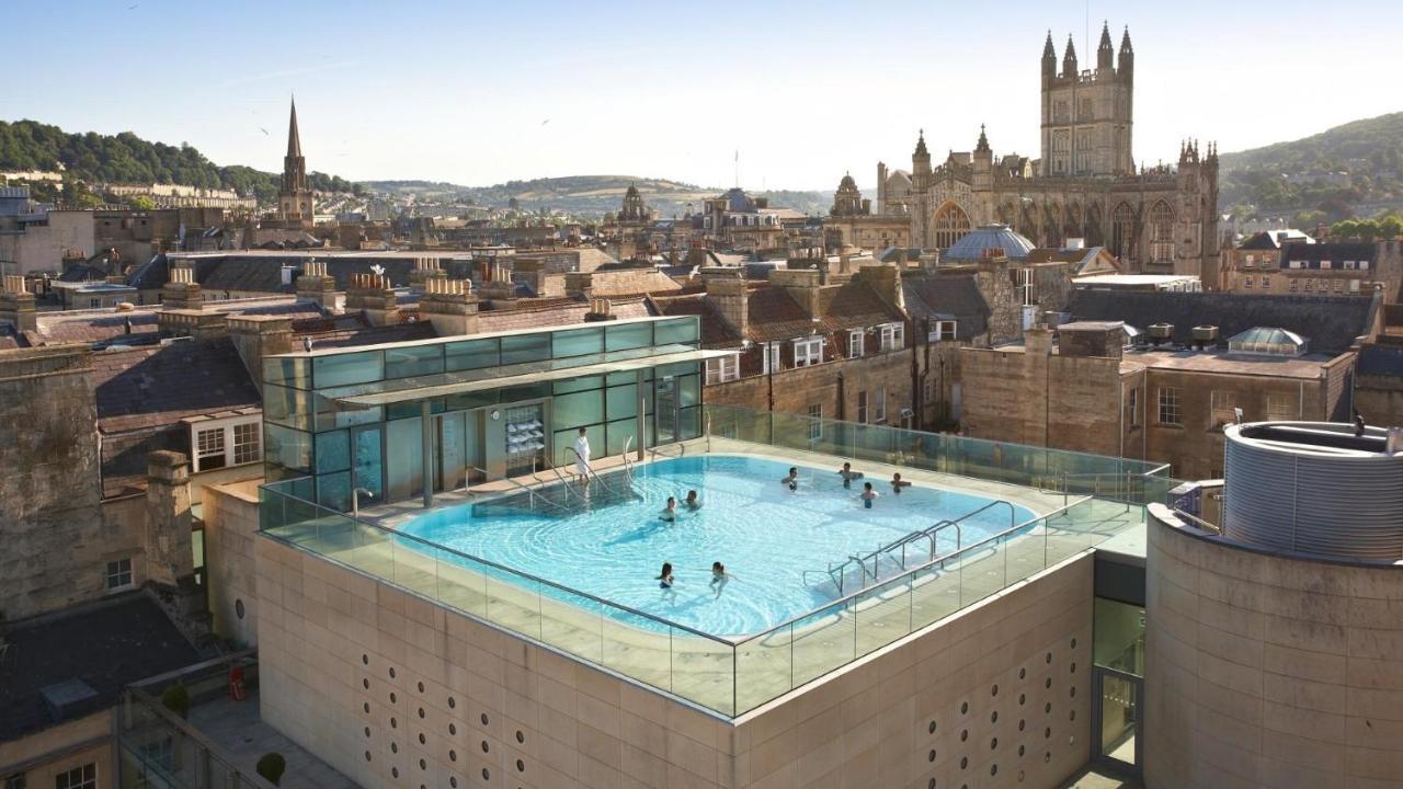 No.1 Bloom Apartments, Apartment Bath
