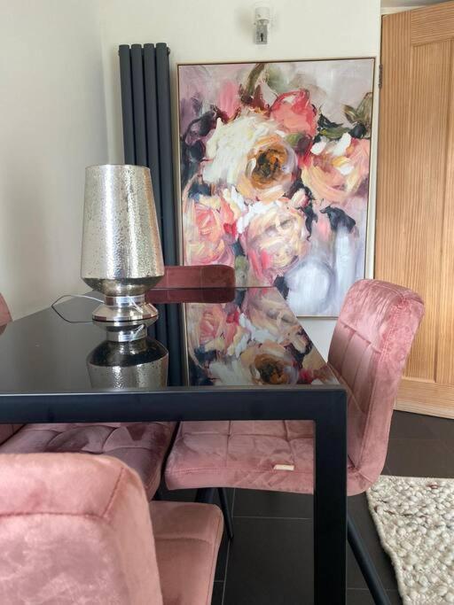 4 Kensington Court By Mia Living One Bedroom Apartment With Parking Apartment