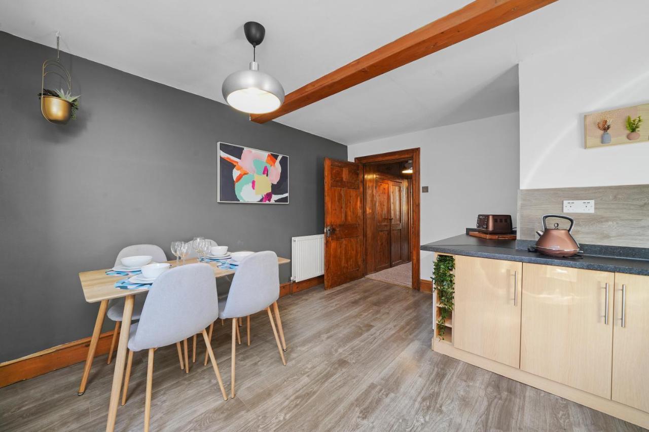 Stylish Duplex In Apartment