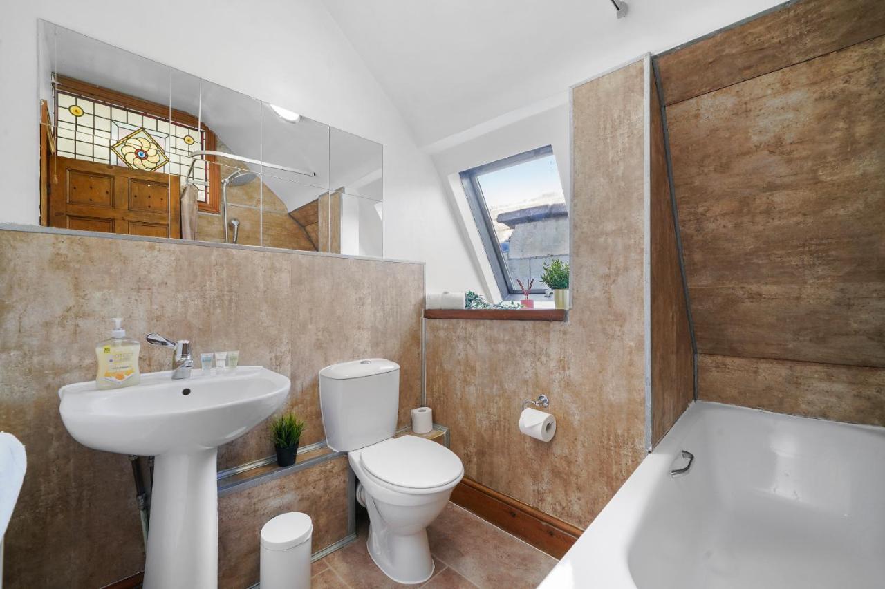 Apartment Stylish Duplex In