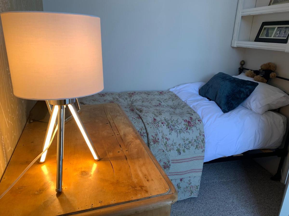 Bijoux Period And Parking Apartment Bath