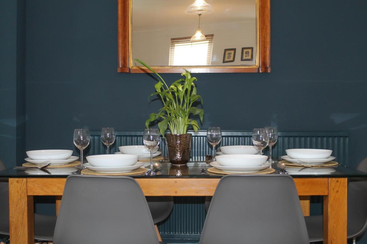 Holiday home Sydney Wharf House Bath