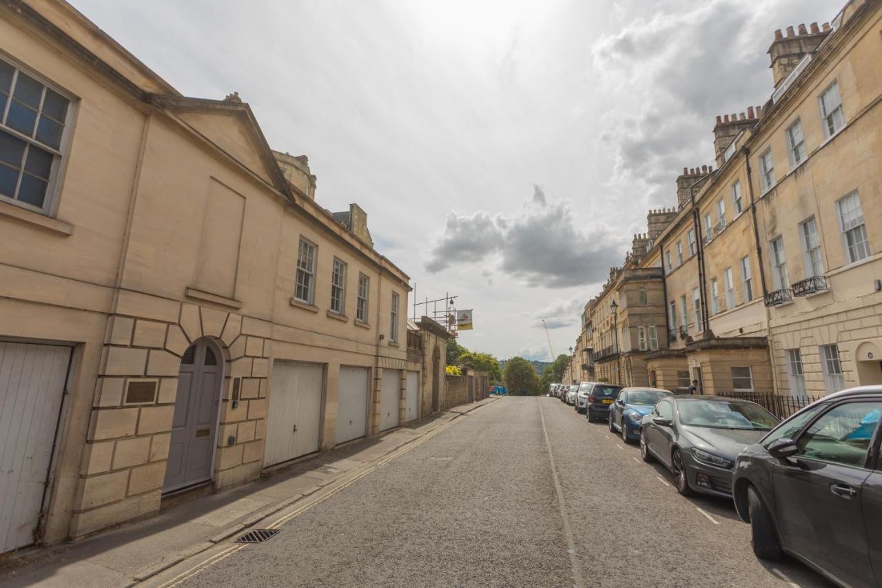 Crescent Mews * Bath