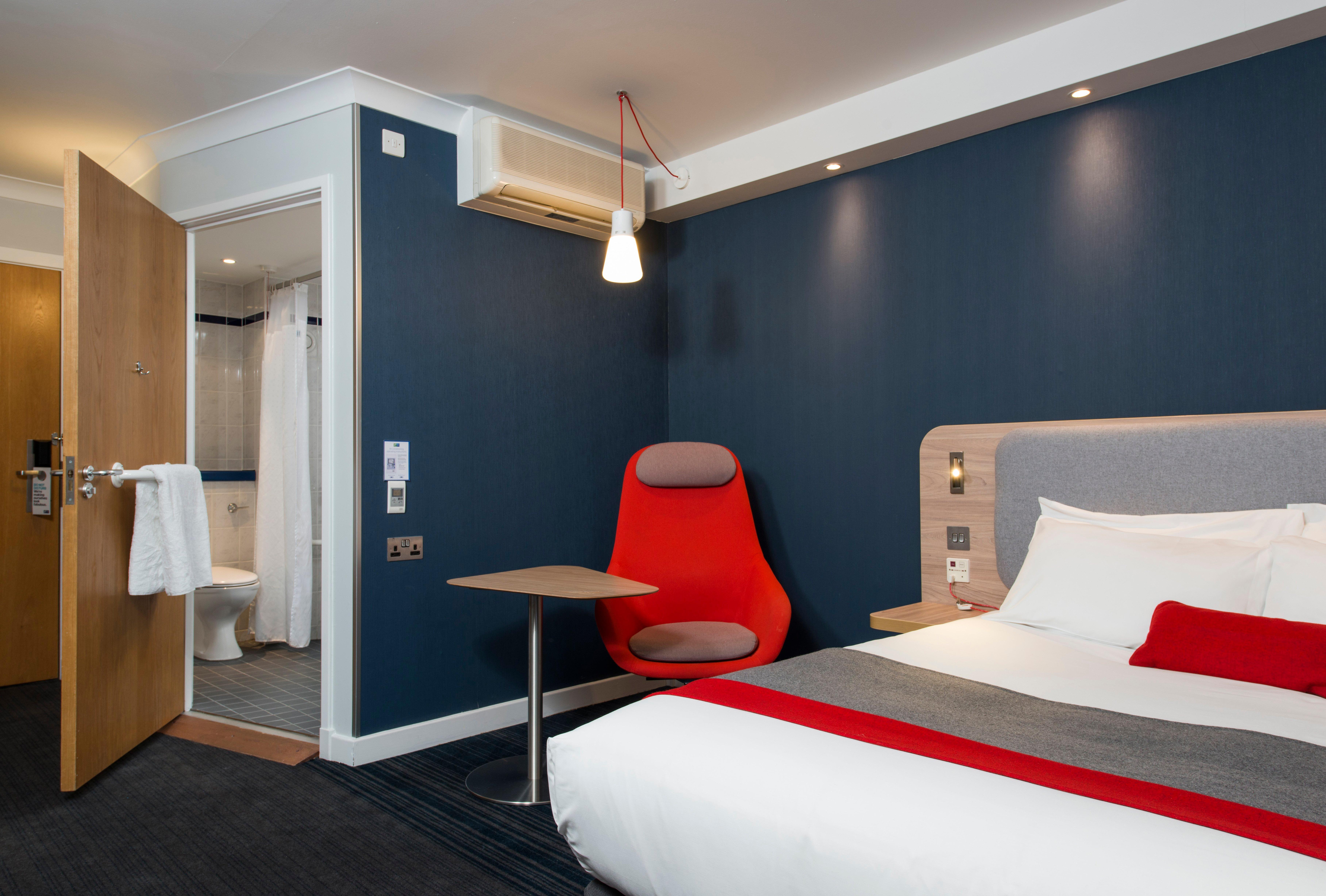 Express By Ihg Hotel