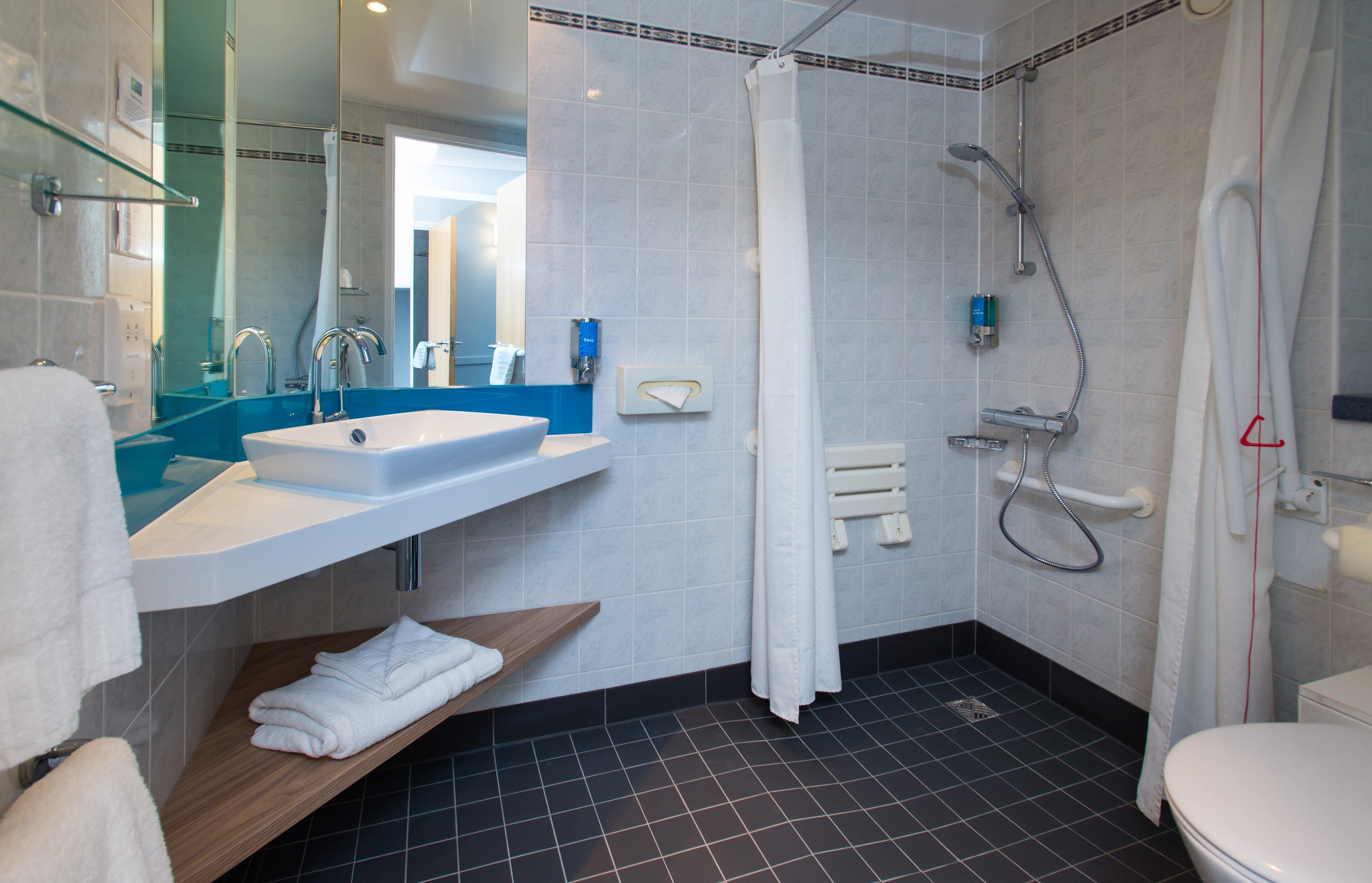 Express By Ihg Hotel Bath