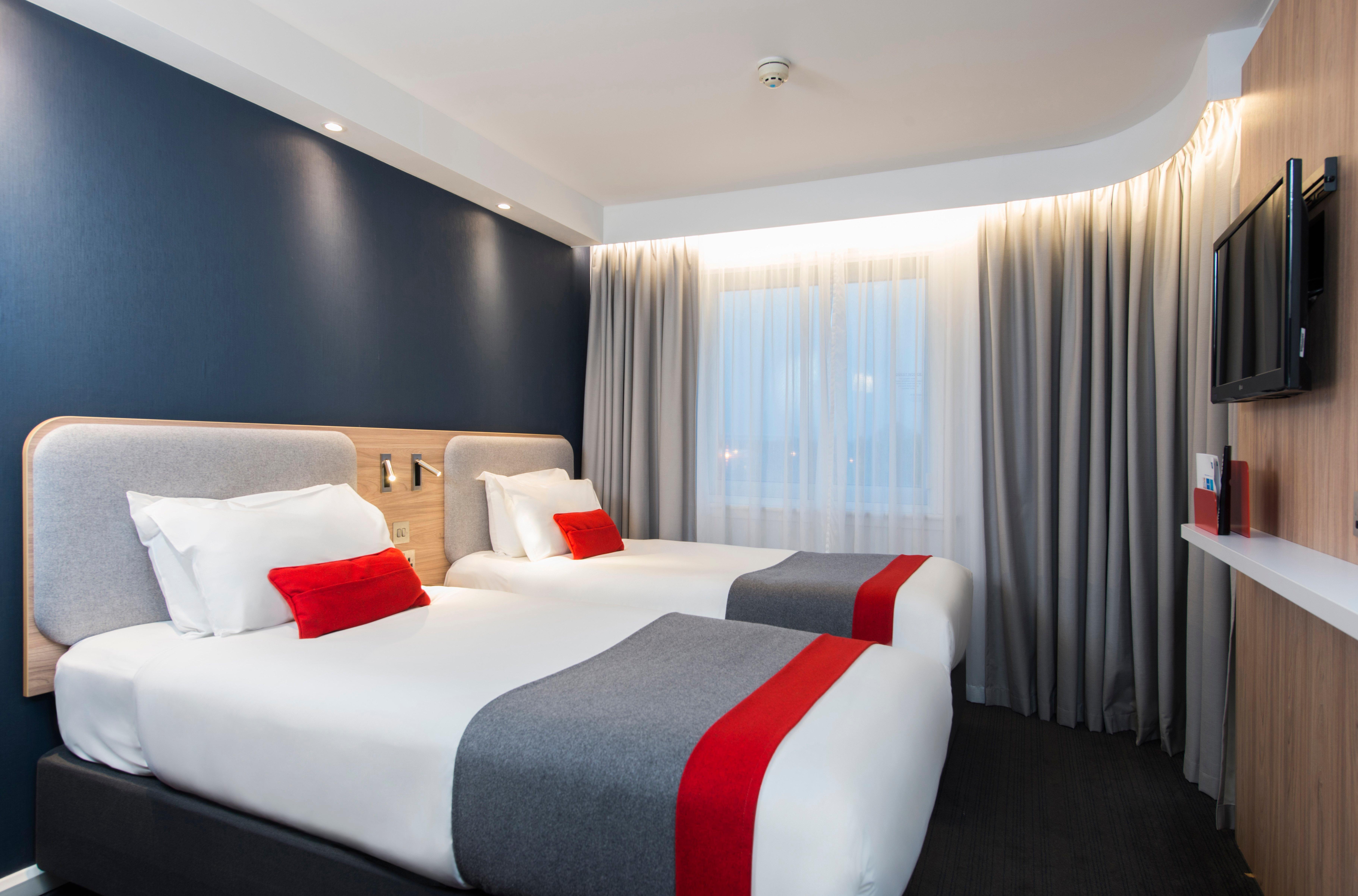 Express By Ihg Hotel