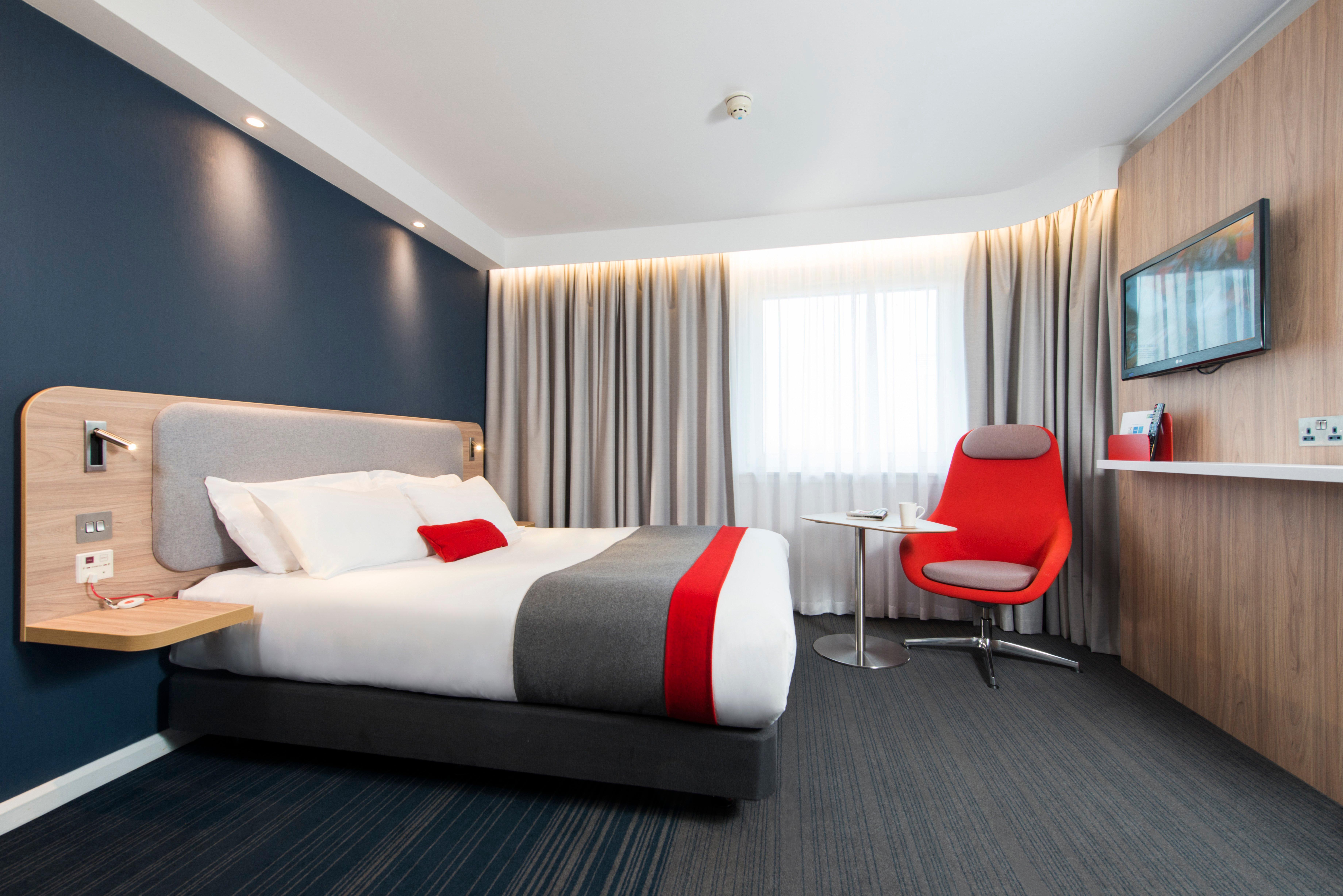 Express By Ihg Hotel
