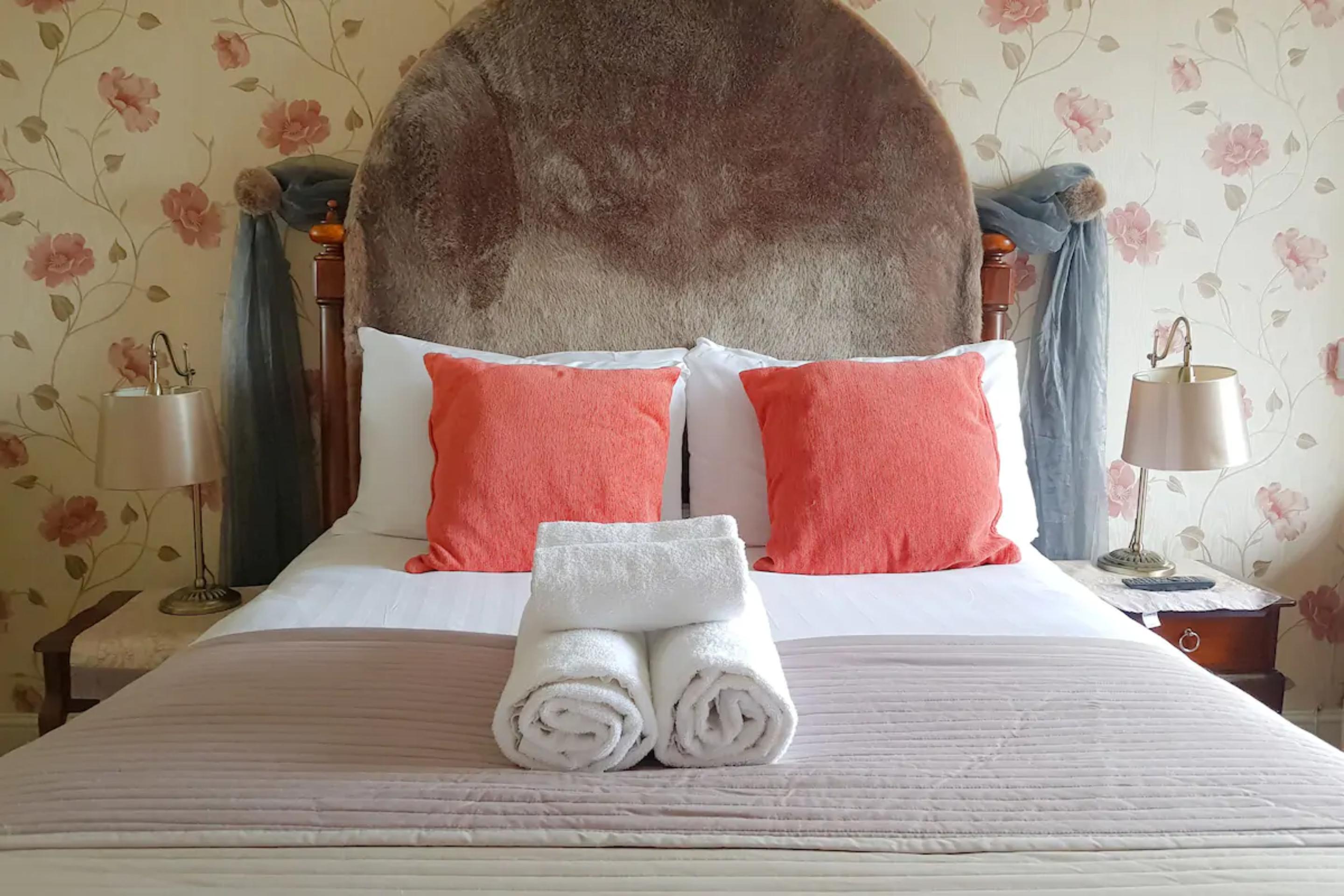Guest house Wentworth House - Free Parking