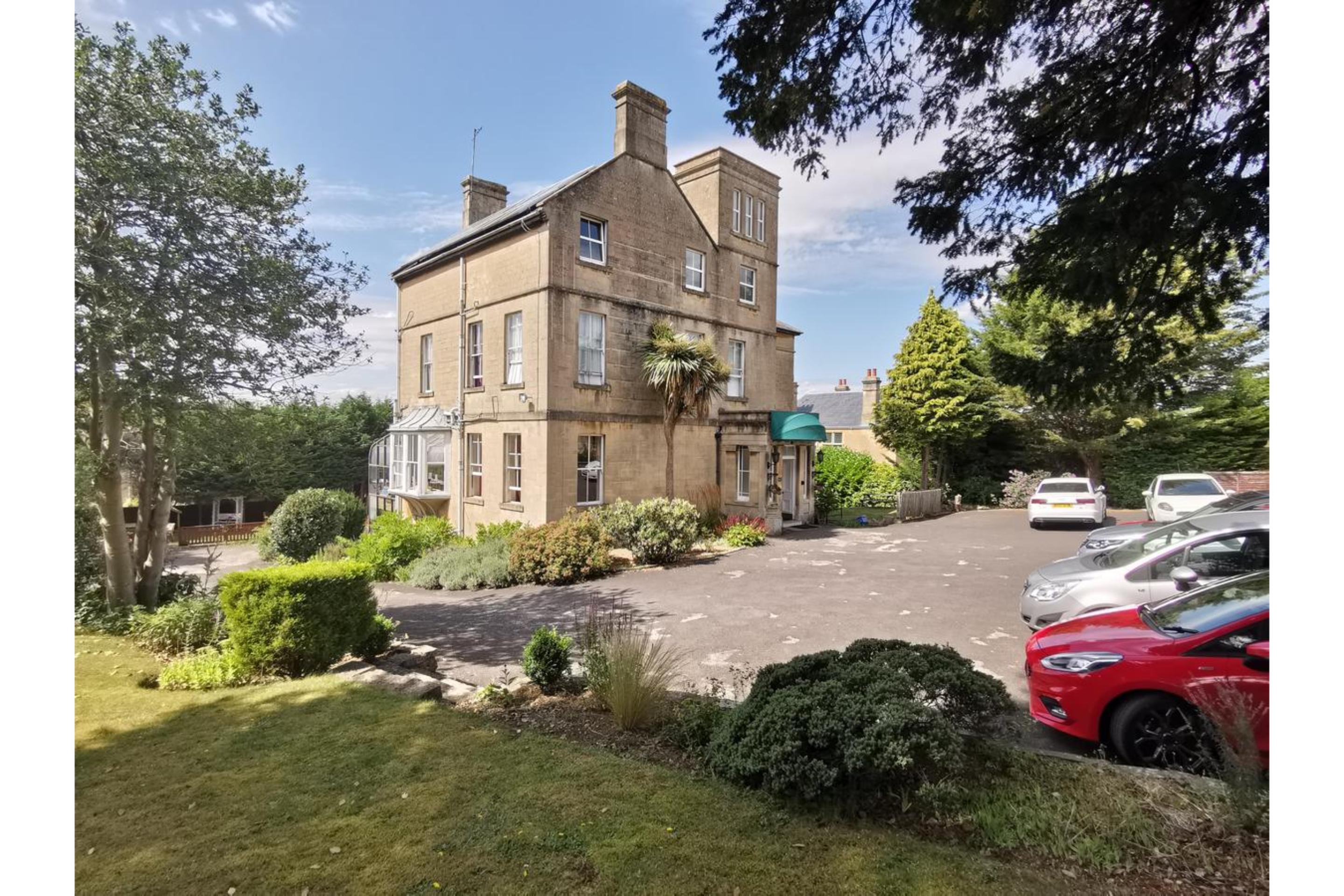 Guest house Wentworth House - Free Parking