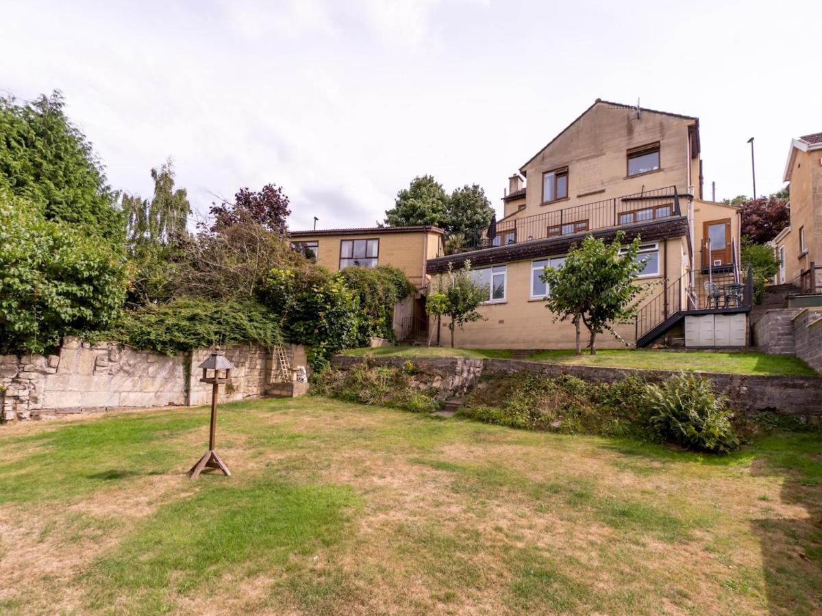 Pass The Keys One Bed Flat With Stunning Views And Free Parking