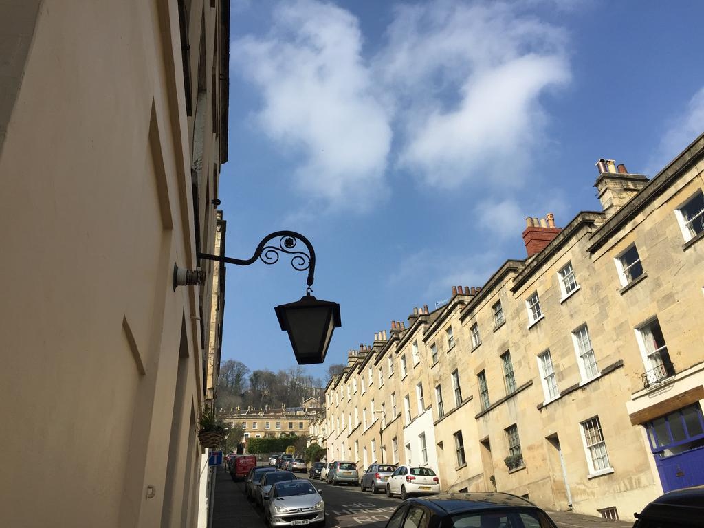 Bed & Breakfast Quiet Lower Floor 2 Bed With Private Patio Garden