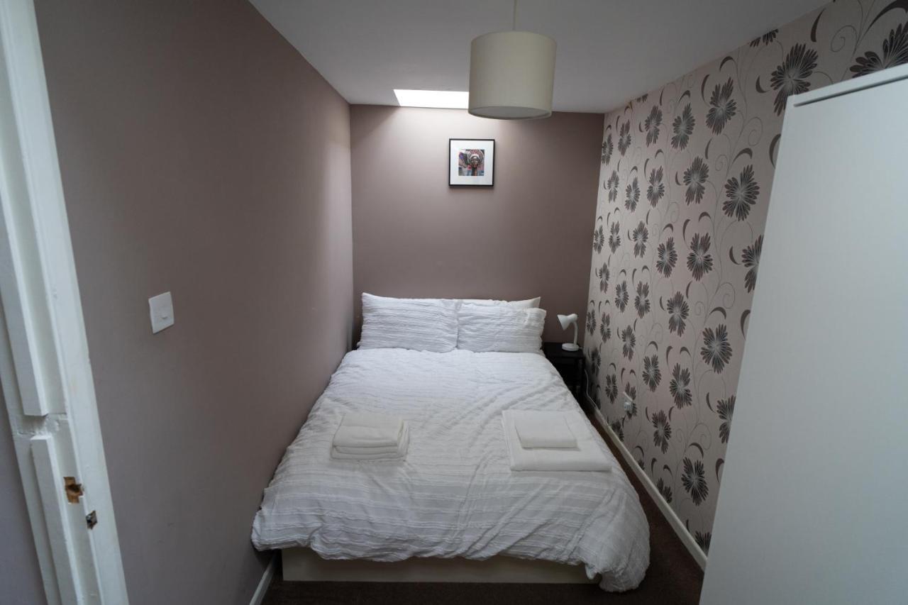 Holiday home 5 Bedroom House In Bath