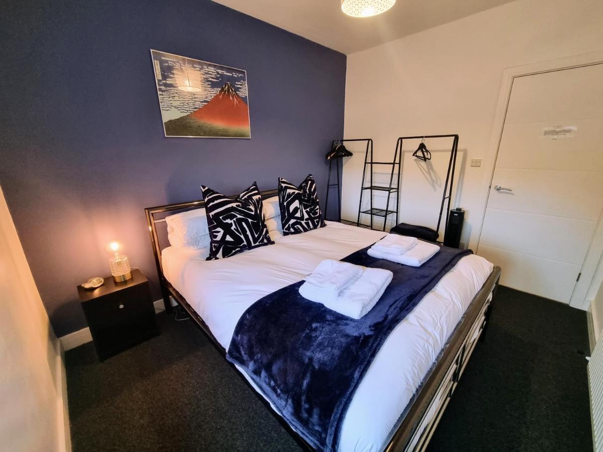 No.1 Bloom Apartments, * Bath