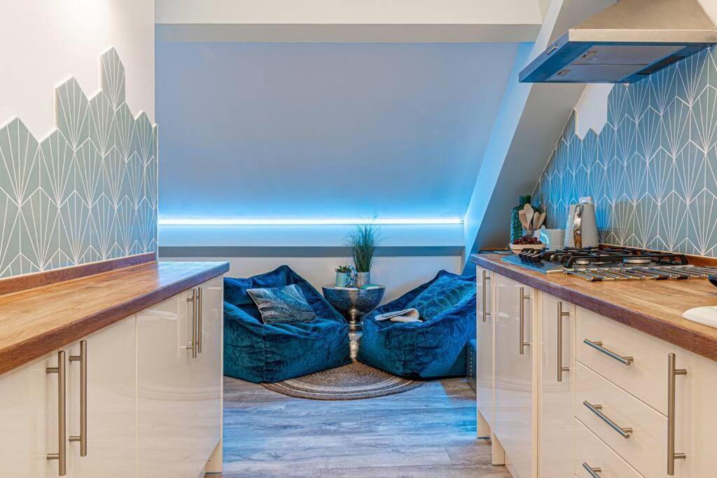 Apartment Style & Opulence In Georgian Chapel W Parking