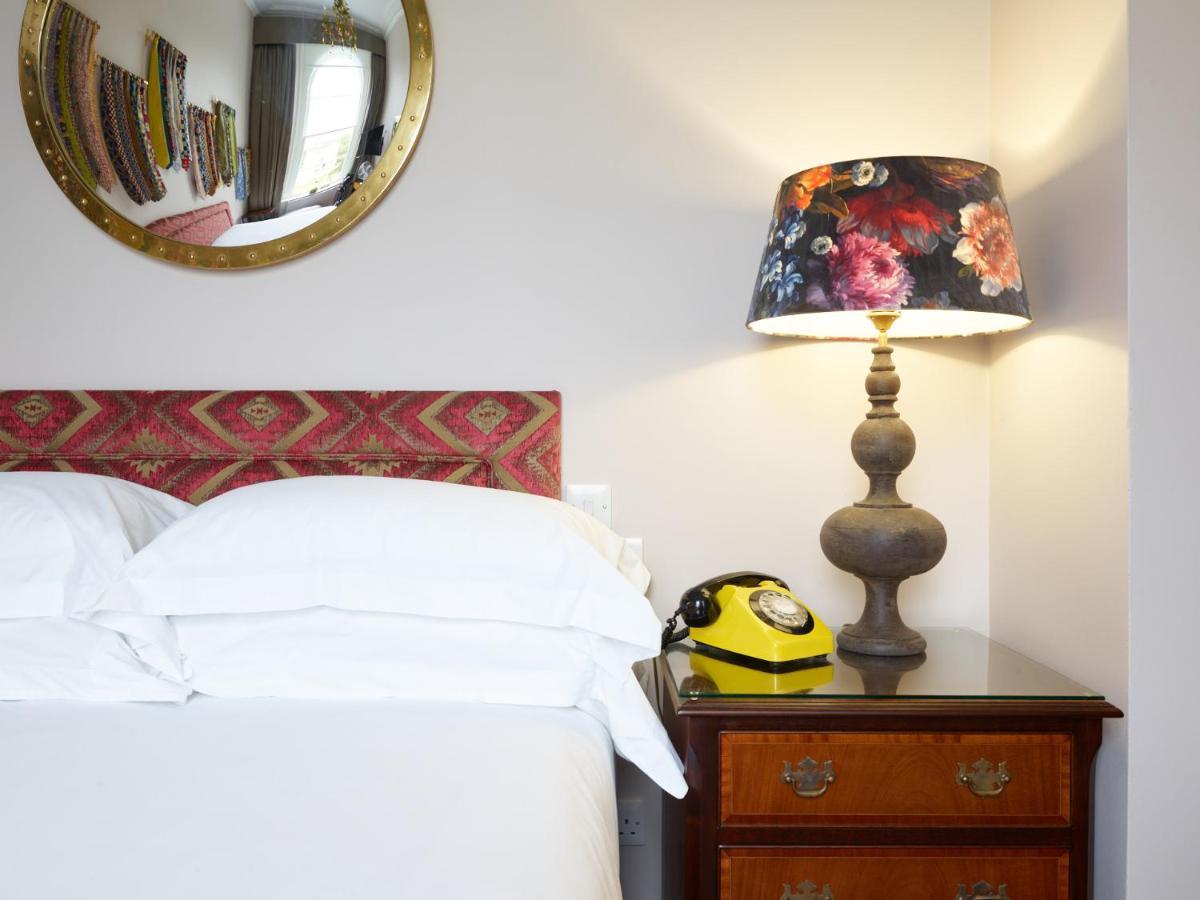 The Bird, 4*