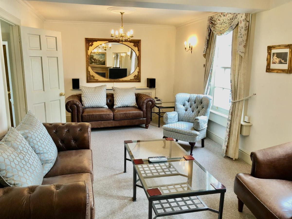 Lauras Townhouse Lansdown Slope Townhouse