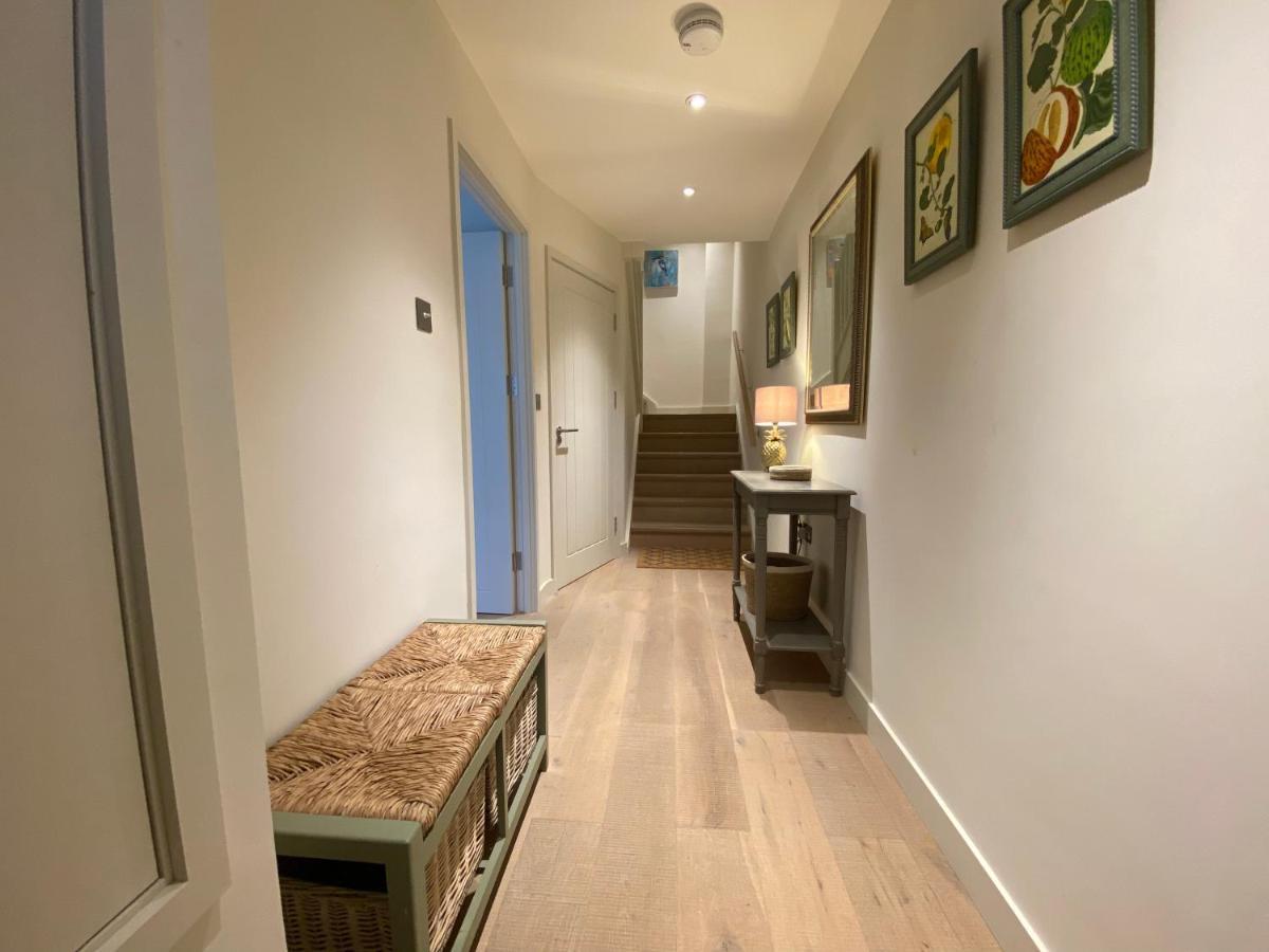 Walcot Yard With Parking, Keys Apartment Bath