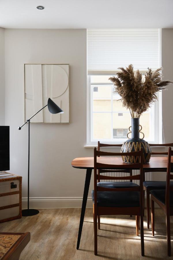 Superior Luxury - City Centre Apartment Bath