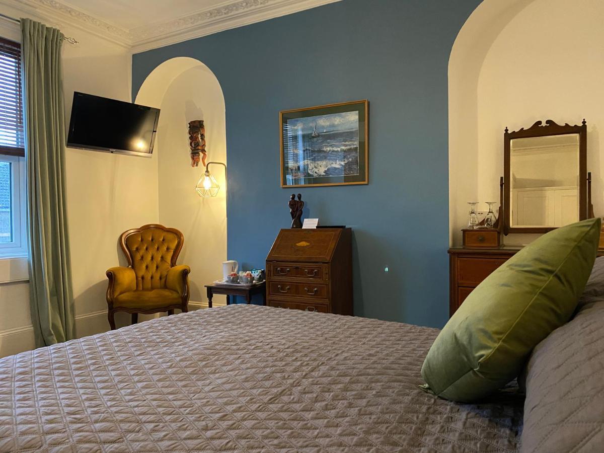 Lynwood House Guest house 4*