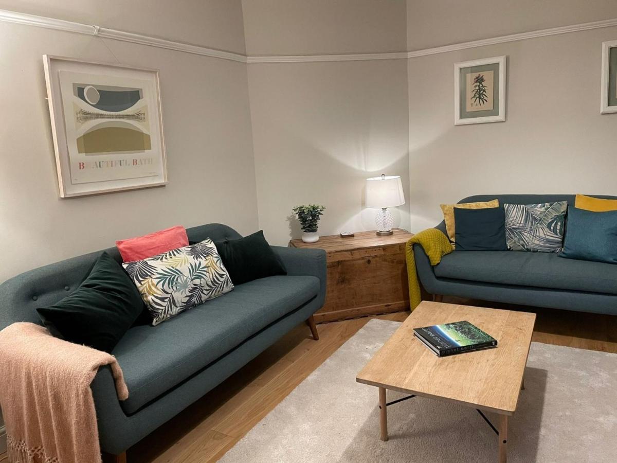 Holiday home No 12 - Stylish & Homely 3 Bed With Parking Close To Centre