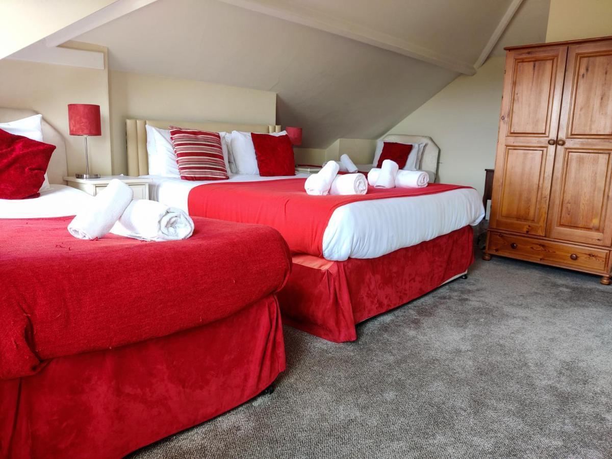 Guest house Wentworth House - Free Parking 4*