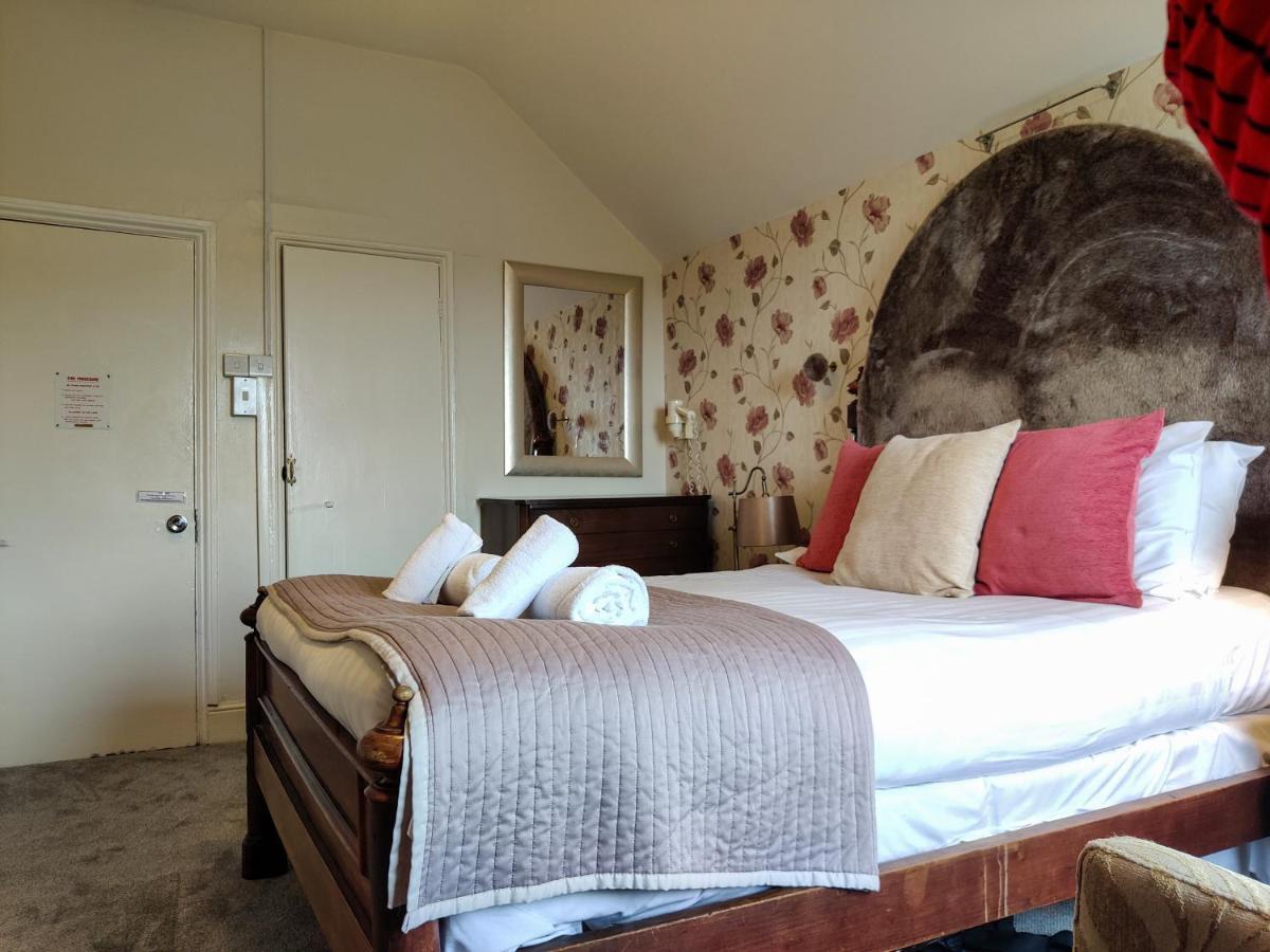 Wentworth House - Free Parking Guest house