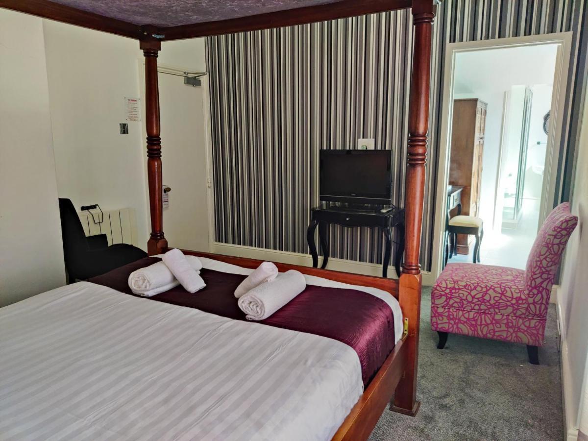 Guest house Wentworth House - Free Parking 4*