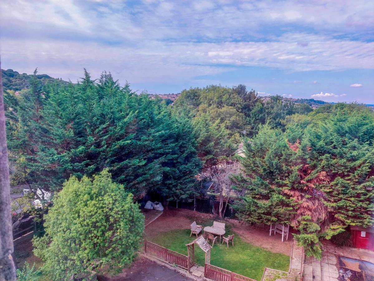 Guest house Wentworth House - Free Parking 4*
