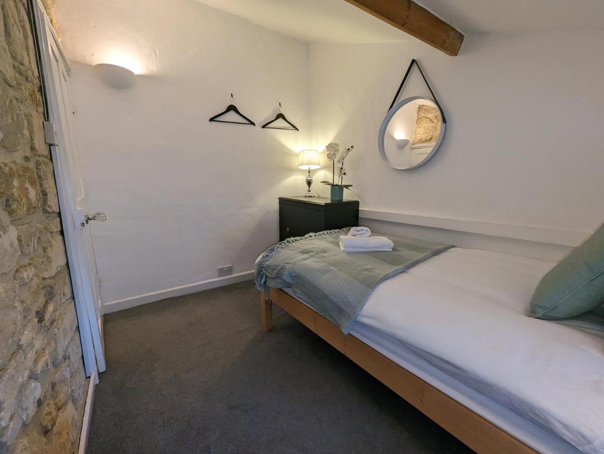 Rush Hill - With Parking For 2 Cars Holiday home