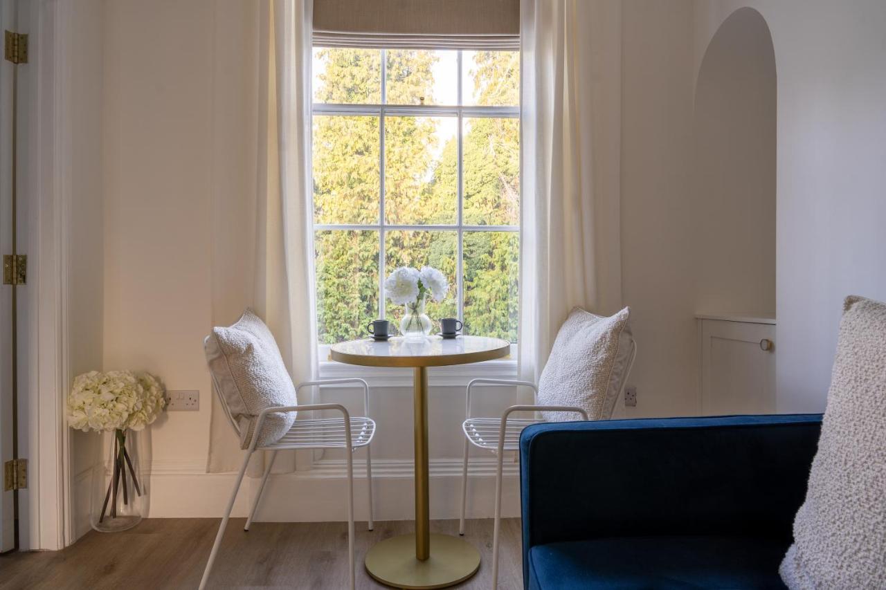 Apartment No 2 At Albion Terrace *