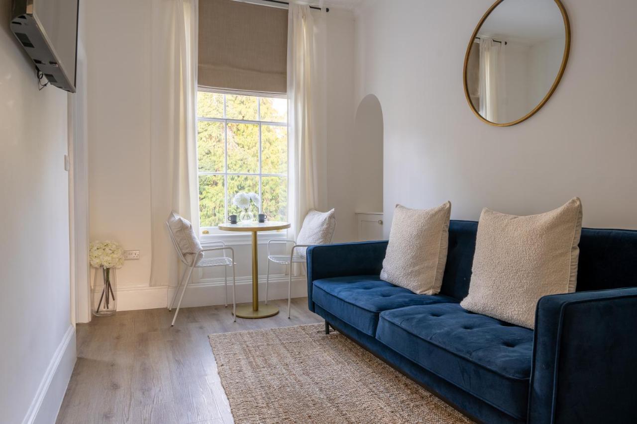 Apartment No 2 At Albion Terrace *