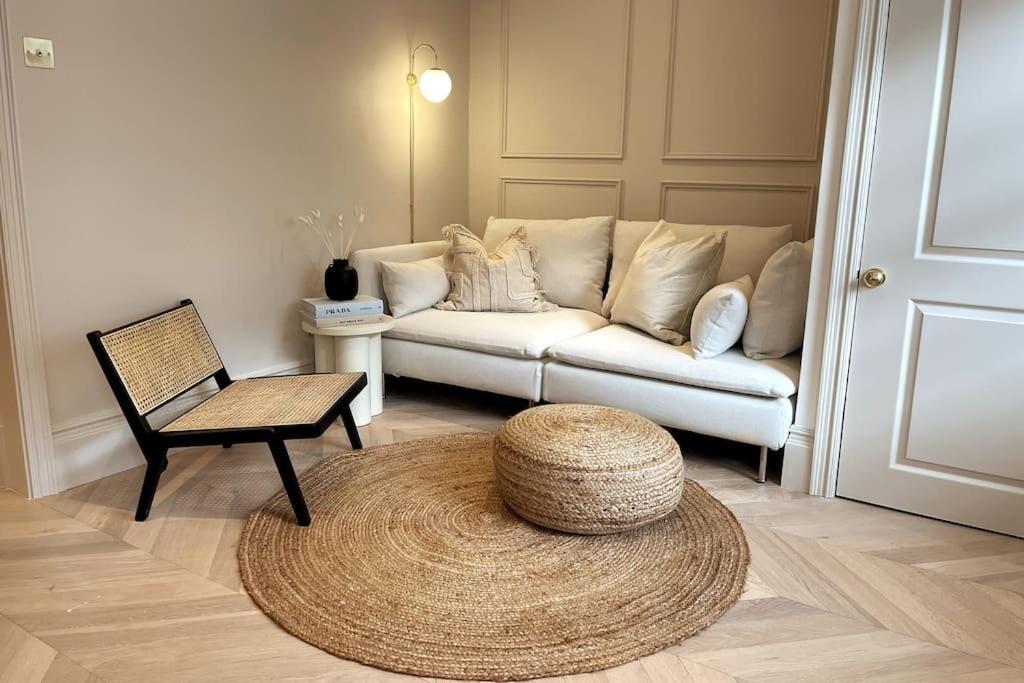 Courtyard Garden, Beautifully Finished Flat - Ba1
