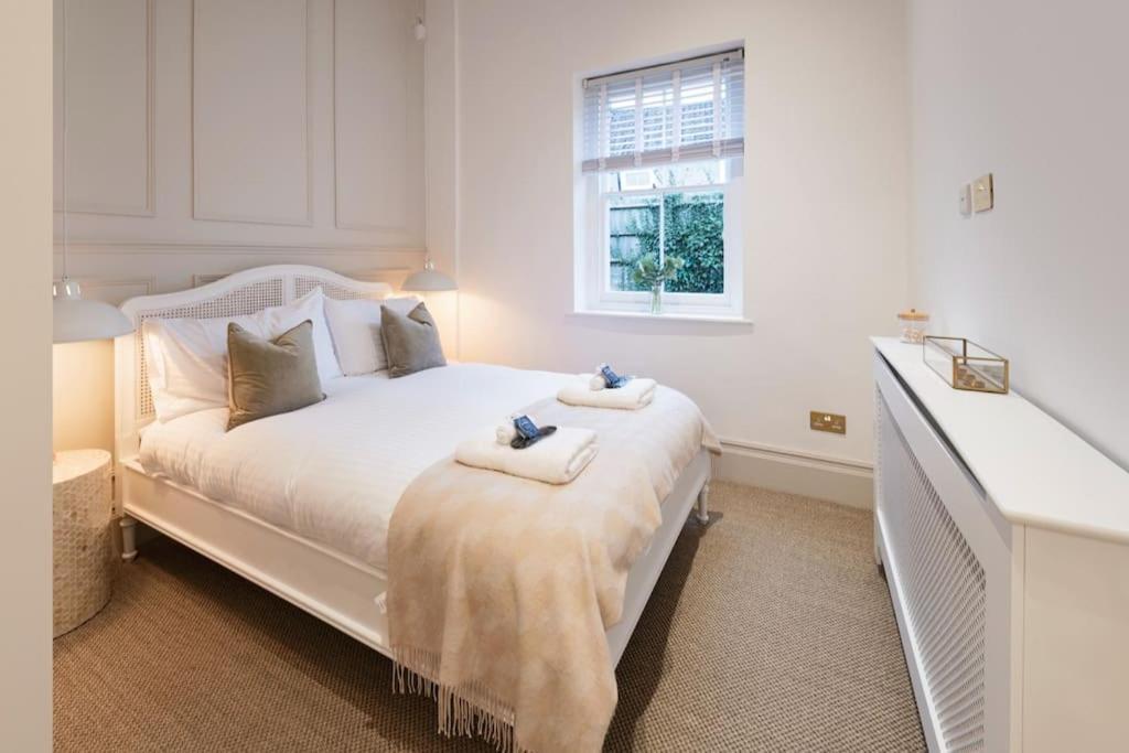 Stylish Georgian Flat - Ba1 - Walk To Crescent * Bath
