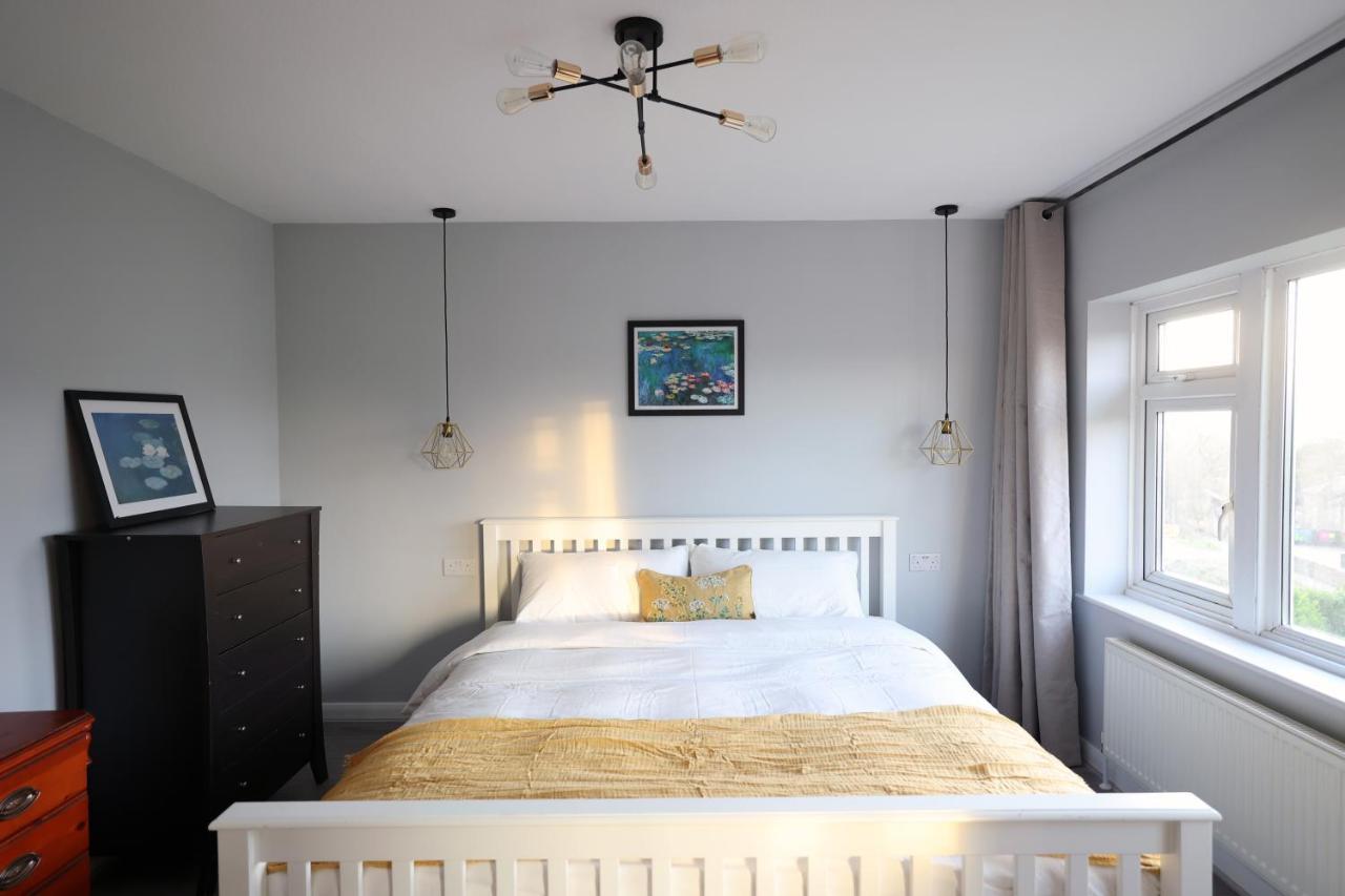 Skyline Spacious 3 Bed House For Family Bath