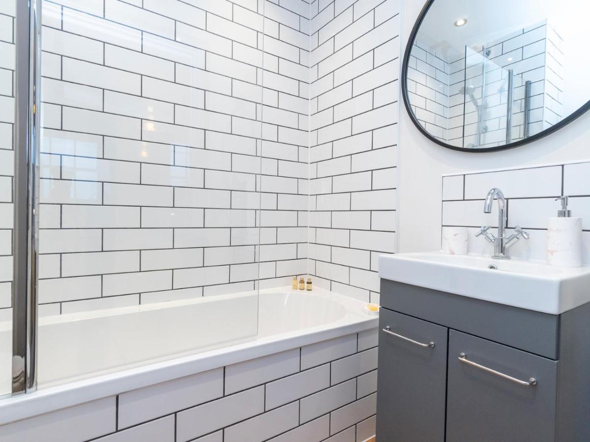 Pass The Keys Stunning 2 Bed Retreat In The Heart Of