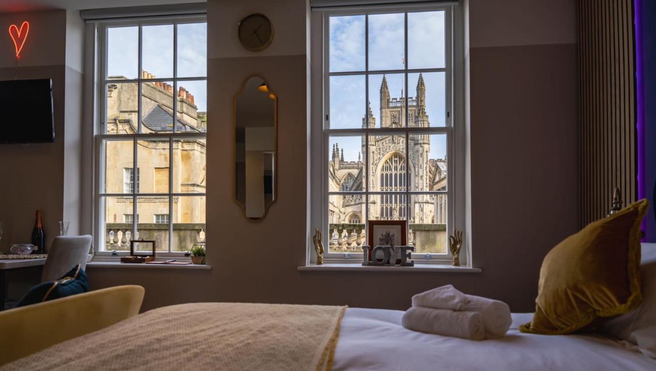 Abbey View Apartment Bath
