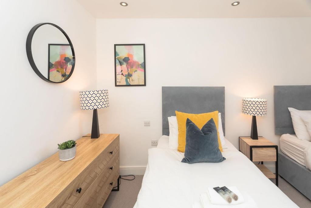 Apartment Panda Sanctuaries, Kensington Chapel *